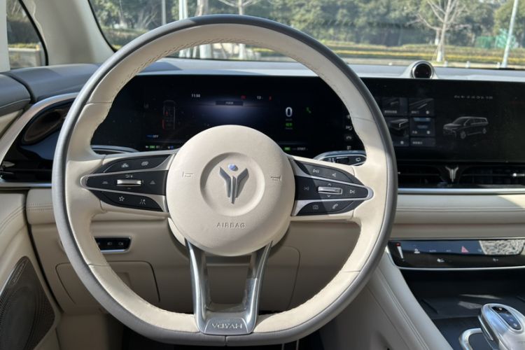 Used VOYAH Dream 2022 Low-Carbon Edition Dream+ Smart Enjoyment Package Interior 2