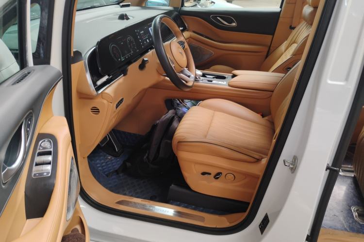 Used VOYAH Dream 2022 0-Emission Edition Dream+ Smart Range Package – 605 km Interior 3