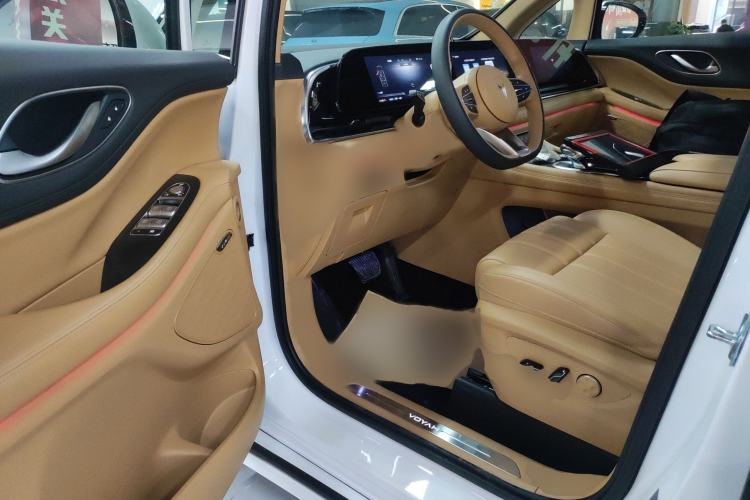 Used VOYAH Dream 2022 Low-Carbon Edition Plus Intelligent Driving Package Interior 3