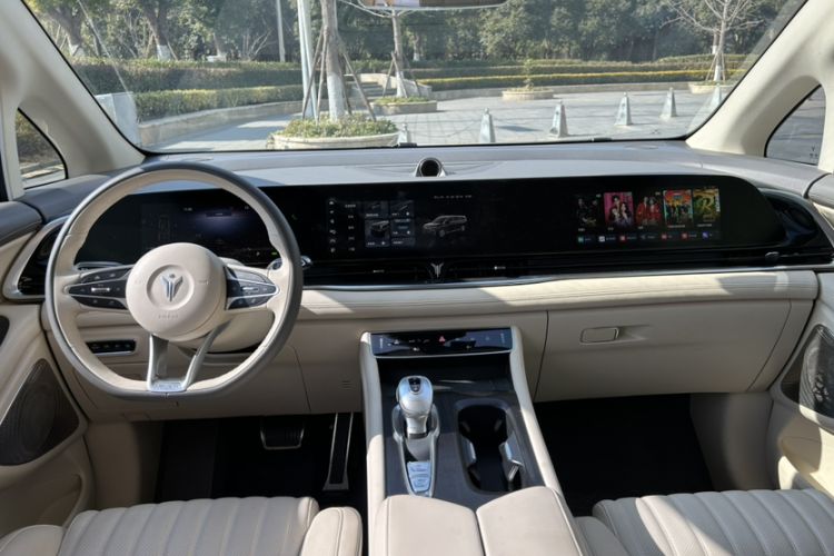 Used VOYAH Dream 2022 Low-Carbon Edition Dream+ Smart Enjoyment Package Interior 3