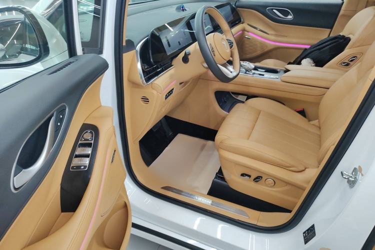 Used VOYAH Dream 2022 Low-Carbon Edition Plus Intelligent Driving Package Interior 3