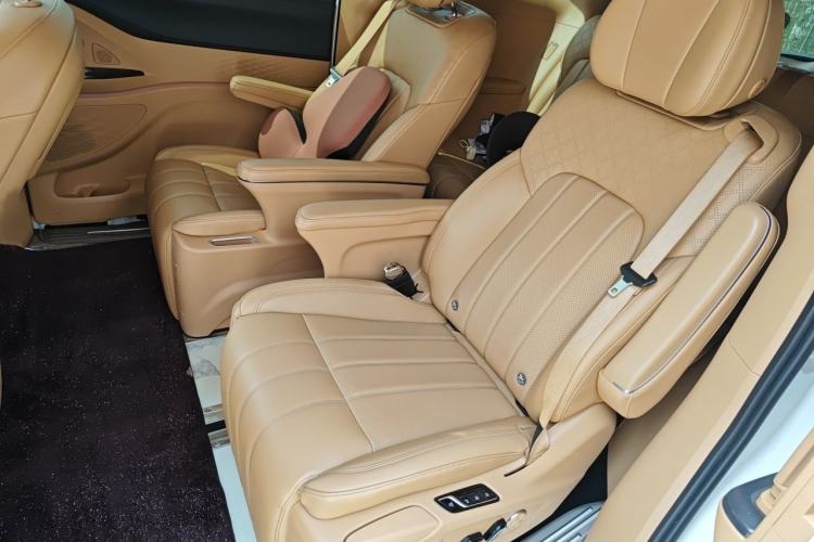 Used VOYAH Dream 2022 Low-Carbon Edition Plus Intelligent Driving Package Interior 4