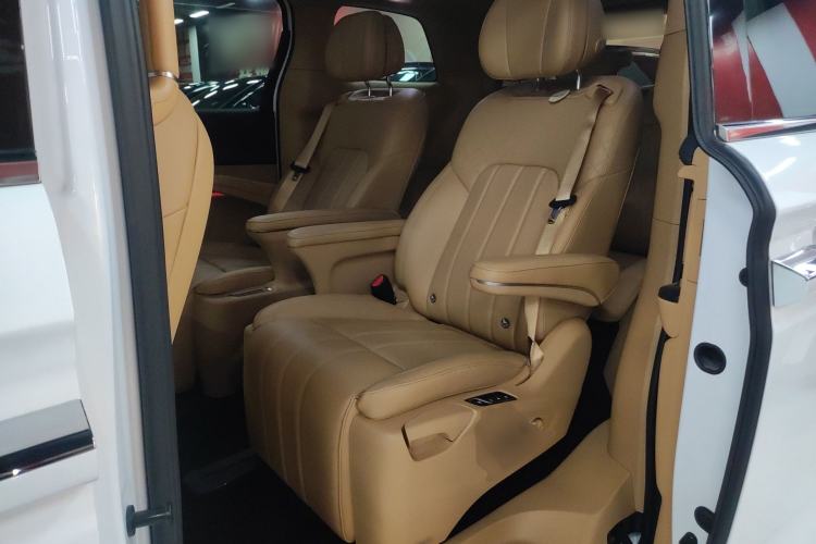 Used VOYAH Dream 2022 Low-Carbon Edition Plus Intelligent Driving Package Interior 4