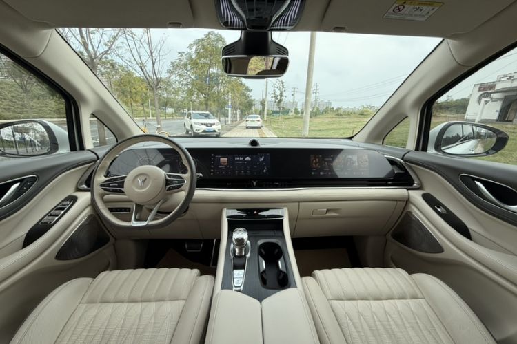 Used VOYAH Dream 2022 Low-Carbon Edition Dream+ Smart Enjoyment Package Interior 5