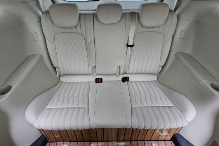 Used VOYAH Dream 2022 Low-Carbon Edition Dream+ Smart Enjoyment Package Interior 5