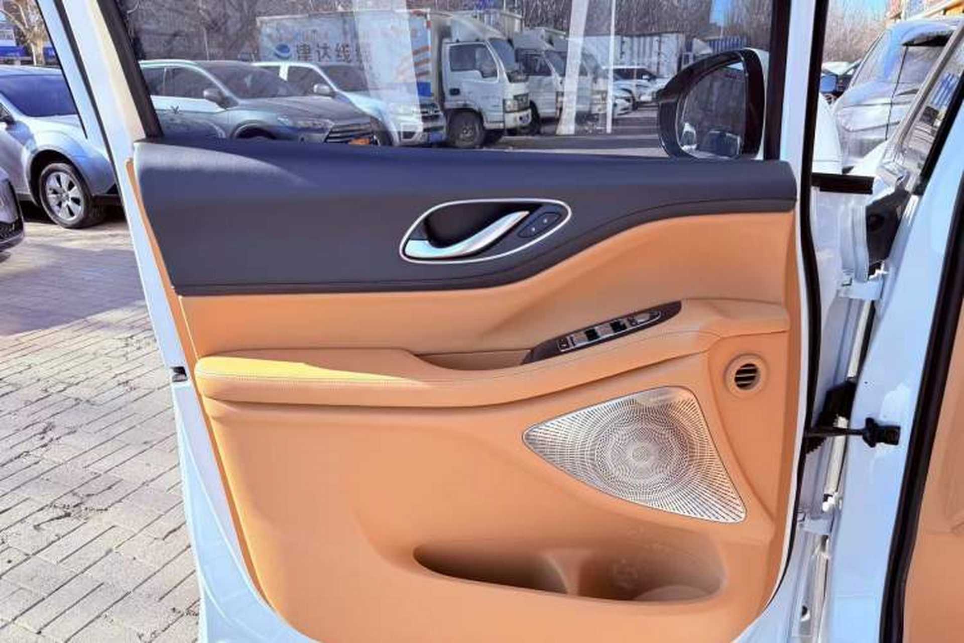 Used VOYAH Dream 2022 Low-Carbon Edition Dream+ Smart Enjoyment Package Interior 6