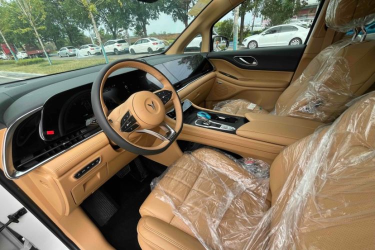 Used VOYAH Dream 2022 Low-Carbon Edition Plus Intelligent Driving Package Interior 7