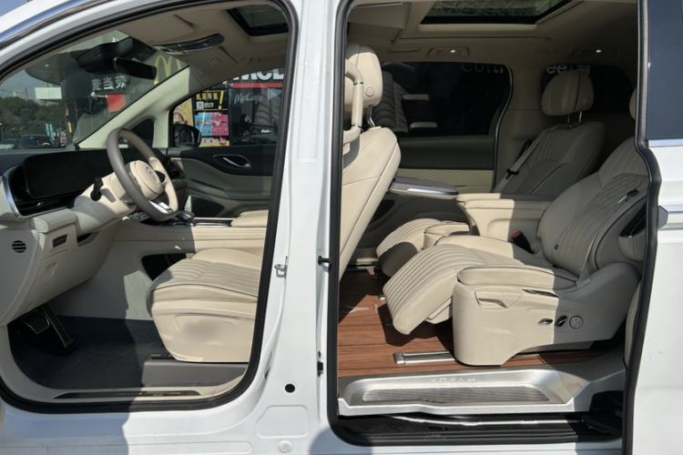 Used VOYAH Dream 2022 Low-Carbon Edition Dream+ Smart Enjoyment Package Interior 7