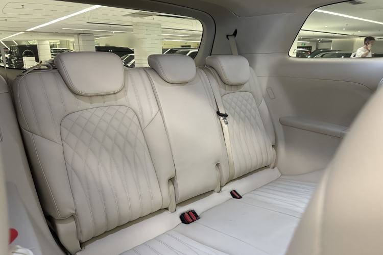 Used VOYAH Dream 2022 Low-Carbon Edition Dream+ Smart Enjoyment Package Interior 8