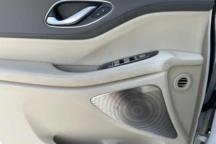 Used VOYAH Dream 2022 Low-Carbon Edition Dream+ Smart Enjoyment Package Interior 9