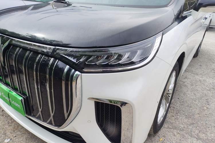 Used VOYAH Dream 2022 Zero-Carbon Edition Plus Intelligent Driving & Range Package—605 km Left Front Headlight