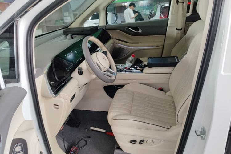 Used VOYAH Dream 2022 Low-Carbon Edition Dream+ Smart Enjoyment Package Left Front Seat