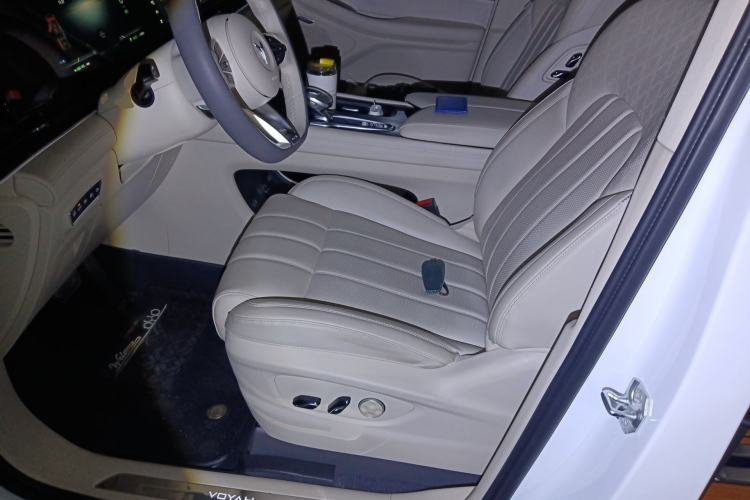 Used VOYAH Dream 2022 0-Emission Version Range of 475 km Left Front Seat