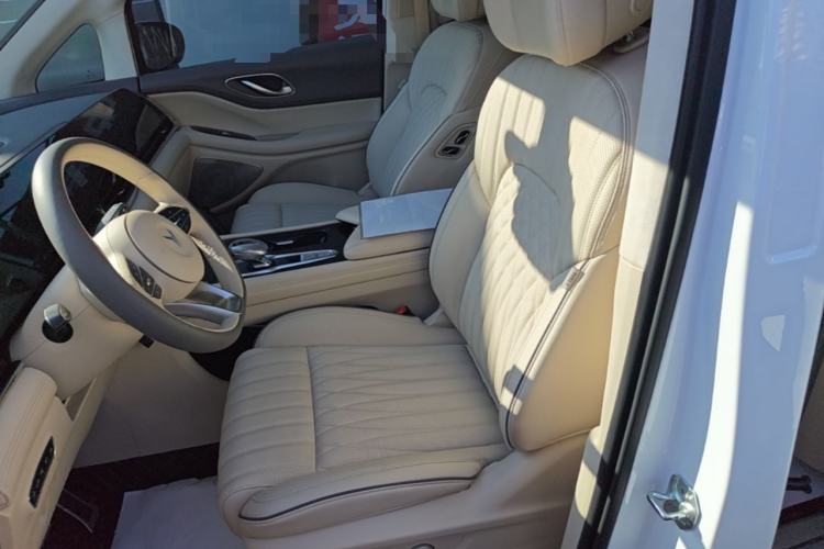 Used VOYAH Dream 2022 Low-Carbon Edition Dream+ Smart Enjoyment Package Left Front Seat