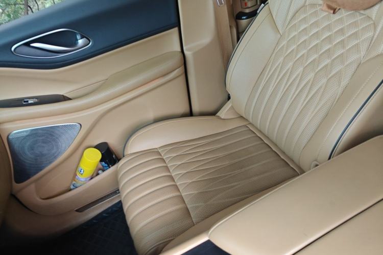 Used VOYAH Dream 2022 Low-Carbon Edition Dream+ Smart Enjoyment Package Left Front Seat