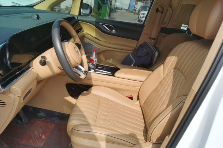 Used VOYAH Dream 2022 Low-Carbon Edition Dream+ Smart Enjoyment Package Left Front Seat