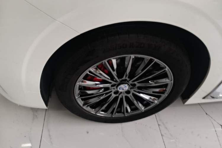 Used VOYAH Dream 2022 Low-Carbon Edition Dream+ Smart Enjoyment Package Left Front Wheel Hub