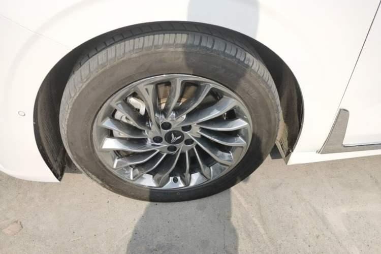 Used VOYAH Dream 2022 Low-Carbon Edition Dream+ Smart Enjoyment Package Left Front Wheel Hub