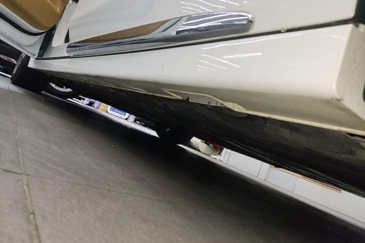 Used VOYAH Dream 2022 Low-Carbon Edition Dream+ Smart Enjoyment Package Left Side Sill