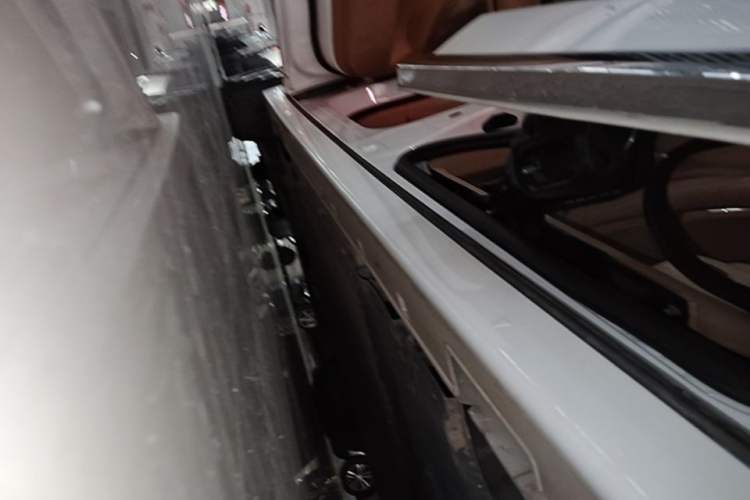 Used VOYAH Dream 2022 Low-Carbon Edition Dream+ Smart Enjoyment Package Left Side Sill