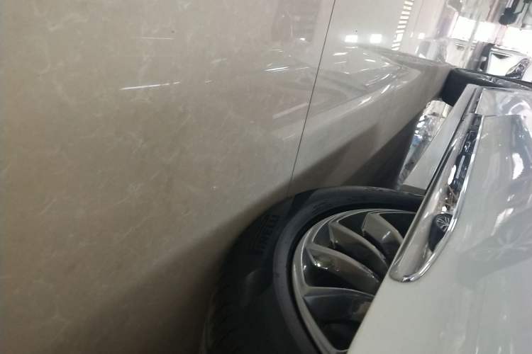 Used VOYAH Dream 2022 Low-Carbon Edition Dream+ Smart Enjoyment Package Left Side Sill