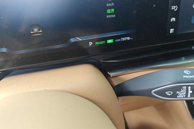 Used VOYAH Dream 2022 Low-Carbon Edition Dream+ Smart Enjoyment Package Odometer Close Up