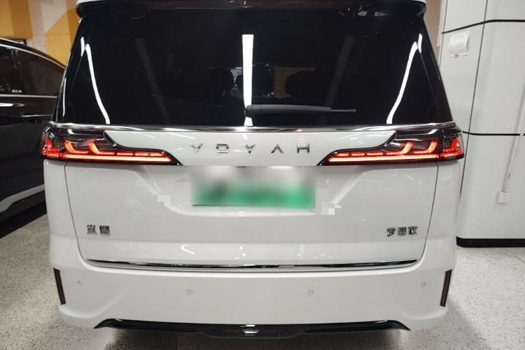 Used VOYAH Dream 2022 Low-Carbon Edition Plus Intelligent Driving Package Rear