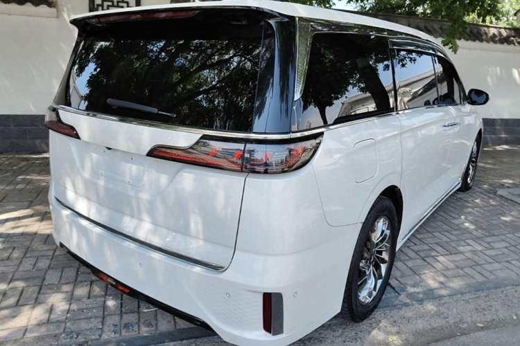 Used VOYAH Dream 2022 Low-Carbon Edition Dream+ Smart Enjoyment Package Rear Right 45 Deg