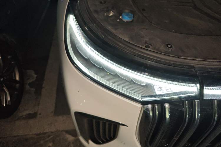 Used VOYAH Dream 2022 Low-Carbon Edition Dream+ Smart Enjoyment Package Right Front Headlight