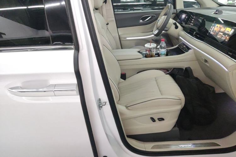 Used VOYAH Dream 2022 Low-Carbon Edition Dream+ Smart Enjoyment Package Right Front Seat