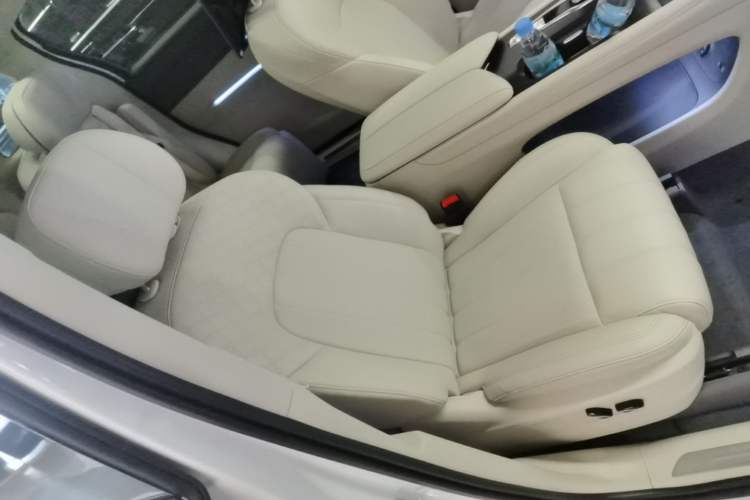 Used VOYAH Dream 2022 Low-Carbon Edition Home Right Front Seat