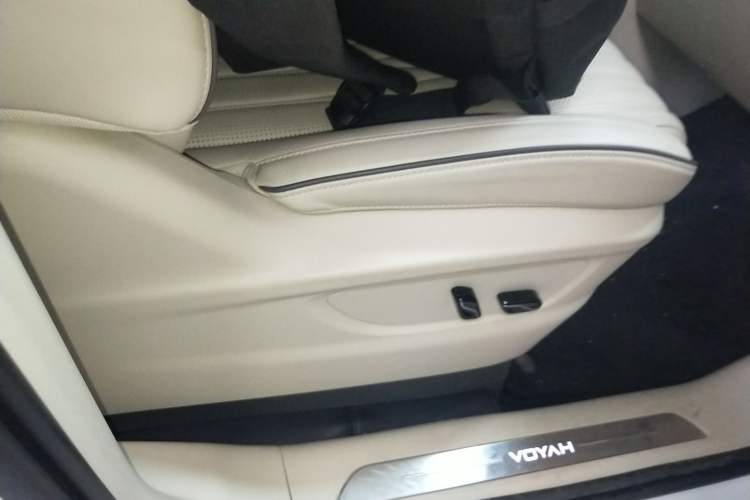 Used VOYAH Dream 2022 Low-Carbon Edition Dream+ Smart Enjoyment Package Right Front Seat