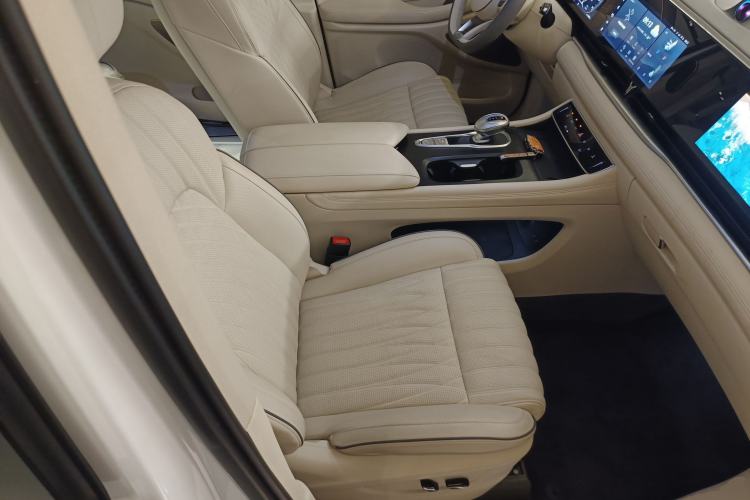 Used VOYAH Dream 2022 Low-Carbon Edition Dream+ Smart Enjoyment Package Right Front Seat