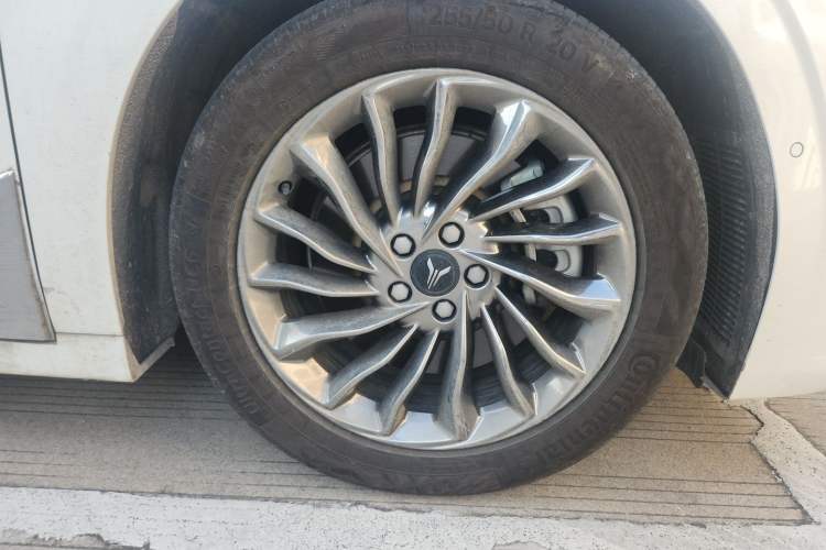Used VOYAH Dream 2022 Low-Carbon Edition Dream+ Smart Enjoyment Package Right Front Wheel Hub