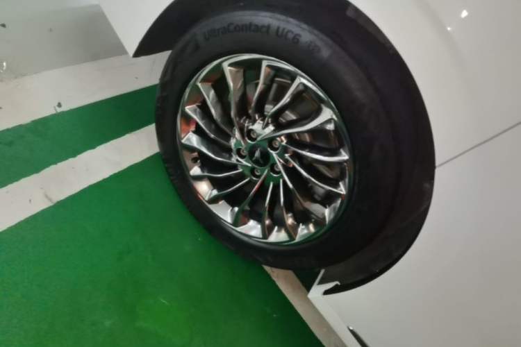 Used VOYAH Dream 2022 Low-Carbon Edition Dream+ Smart Enjoyment Package Right Rear Wheel Hub