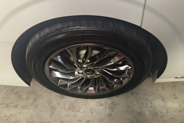 Used VOYAH Dream 2022 Low-Carbon Edition Dream+ Smart Enjoyment Package Right Rear Wheel Hub