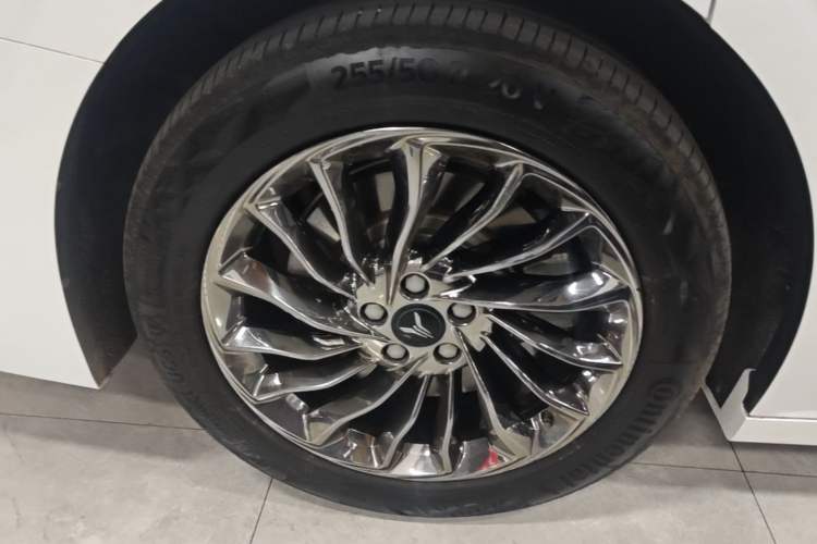 Used VOYAH Dream 2022 Low-Carbon Edition Dream+ Smart Enjoyment Package Right Rear Wheel Hub