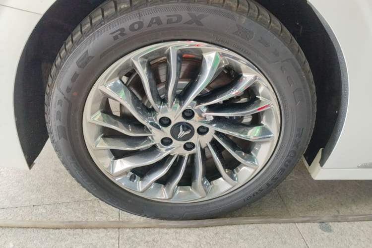 Used VOYAH Dream 2022 Low-Carbon Edition Dream+ Smart Enjoyment Package Right Rear Wheel Hub