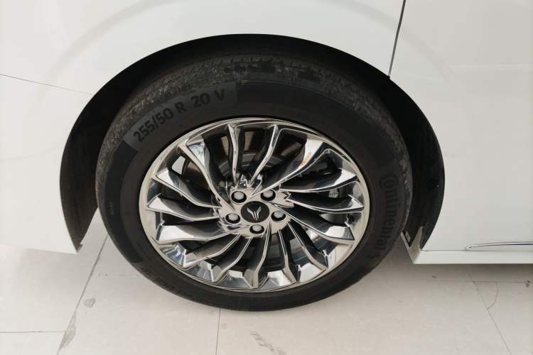 Used VOYAH Dream 2022 Low-Carbon Edition Dream+ Smart Enjoyment Package Right Rear Wheel Hub
