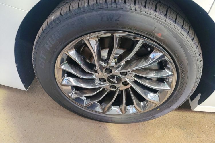 Used VOYAH Dream 2022 Low-Carbon Edition Dream+ Smart Enjoyment Package Right Rear Wheel Hub