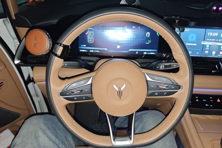 Used VOYAH Dream 2022 Low-Carbon Edition Dream+ Smart Enjoyment Package Steering Wheel