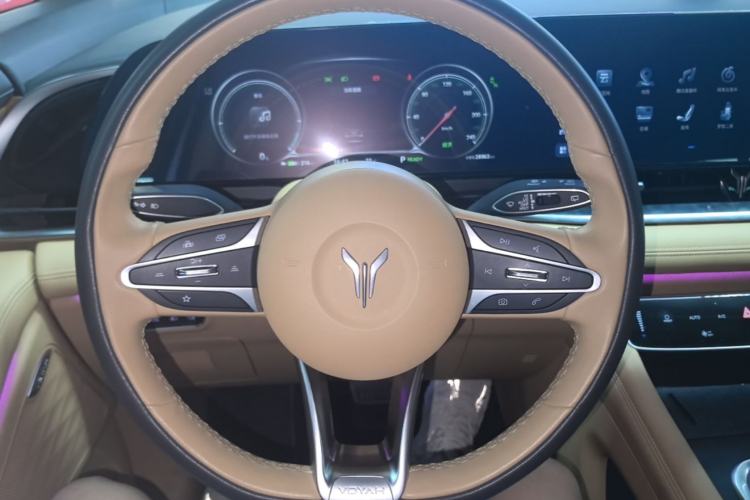 Used VOYAH Dream 2022 0-Emission Version Plus Intelligent Driving Package 475 km Steering Wheel