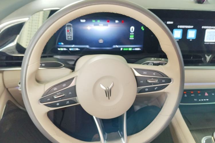 Used VOYAH Dream 2022 Low-Carbon Edition Dream+ Smart Enjoyment Package Steering Wheel