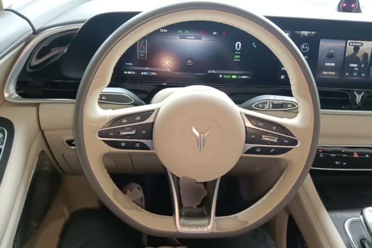 Used VOYAH Dream 2022 Low-Carbon Edition Dream+ Smart Enjoyment Package Steering Wheel
