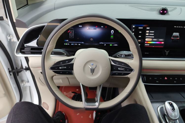 Used VOYAH Dream 2022 Low-Carbon Edition Dream+ Smart Enjoyment Package Steering Wheel