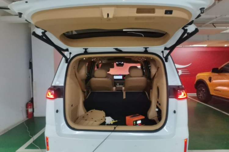Used VOYAH Dream 2022 Low-Carbon Edition Dream+ Smart Enjoyment Package Trunk