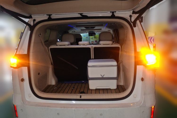 Used VOYAH Dream 2022 0-Emission Edition Dream+ Smart Range Package – 605 km Trunk