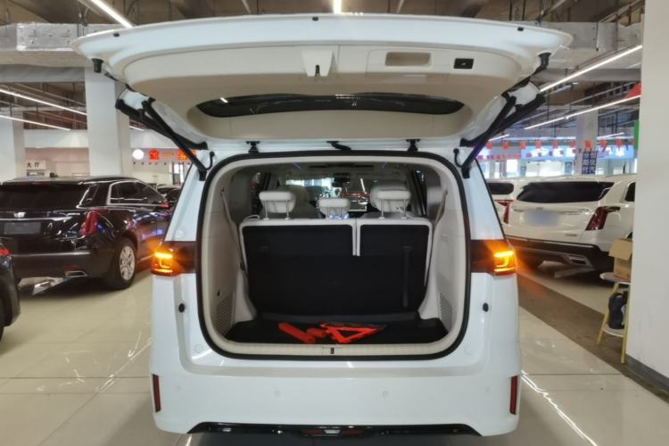 Used VOYAH Dream 2022 Low-Carbon Edition Home Trunk