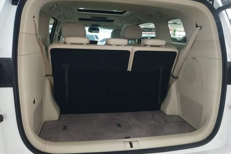 Used VOYAH Dream 2022 Low-Carbon Edition Dream+ Smart Enjoyment Package Trunk