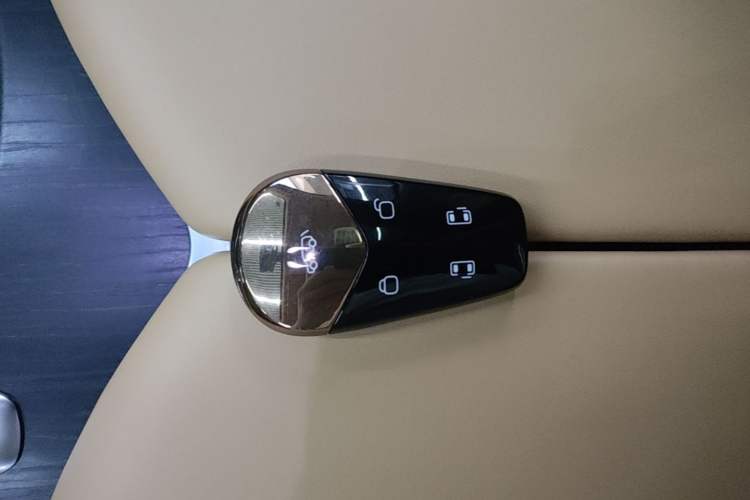 Used VOYAH Dream 2022 Low-Carbon Edition Dream+ Smart Enjoyment Package Vehicle Key